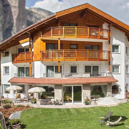 Apartments Aghel ***S Sëlva di Val Gardena Eksteriør billede