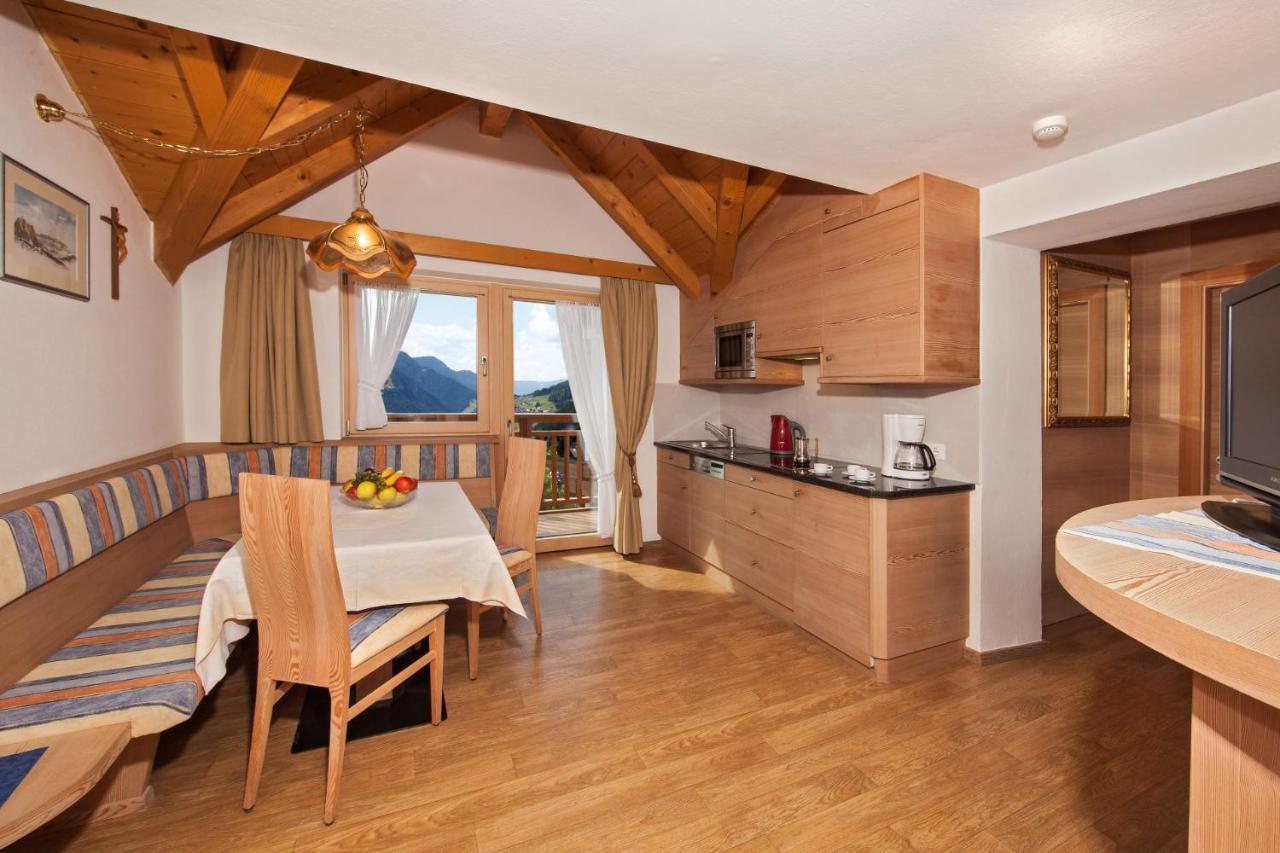 Apartments Aghel ***S Sëlva di Val Gardena Eksteriør billede